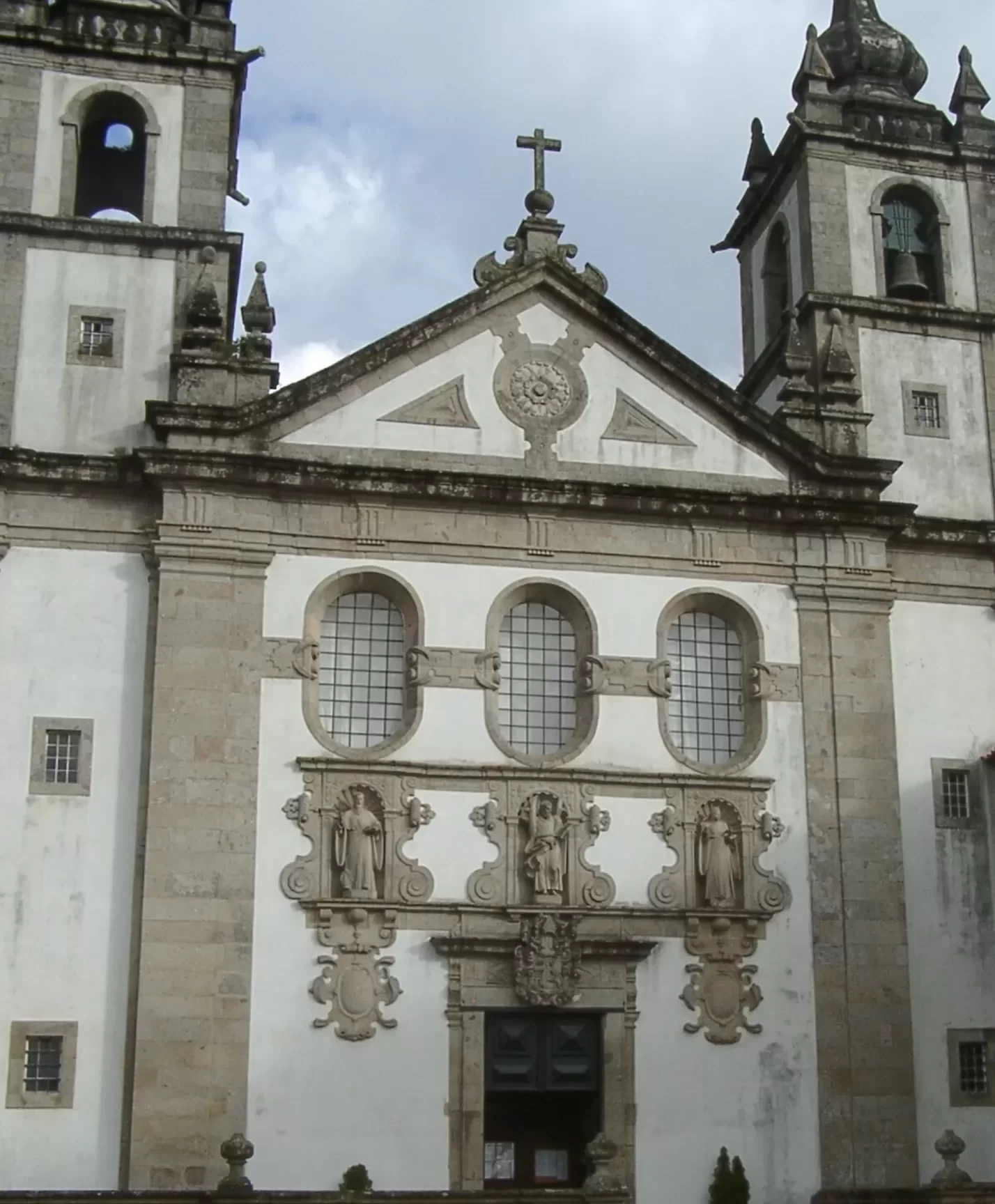 Mosteiro de Santo André de Rendufe